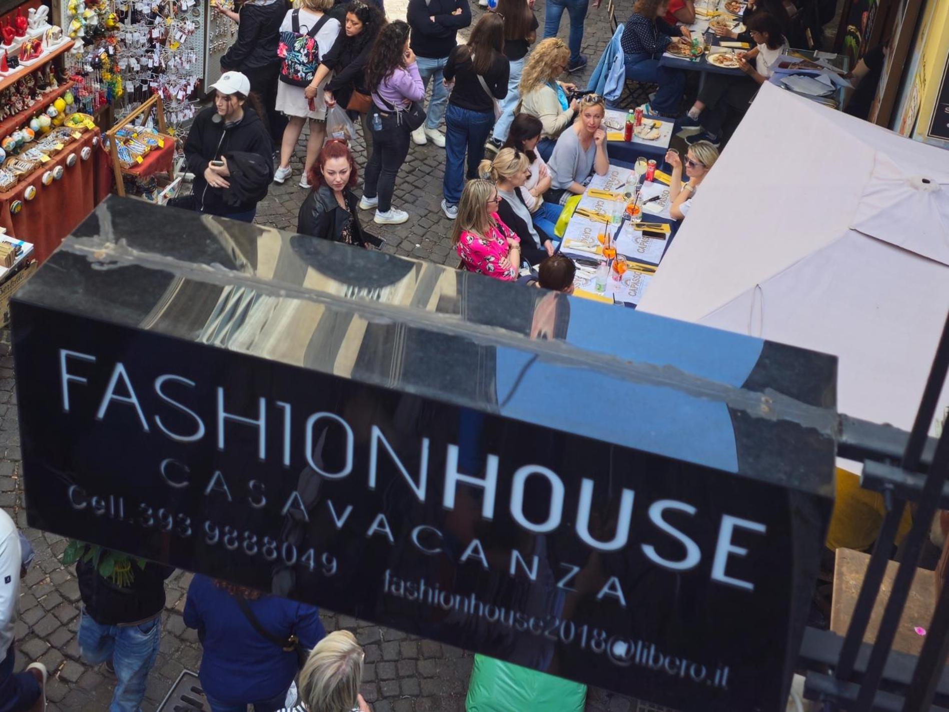 Fashion House Spaccanapoli Napels